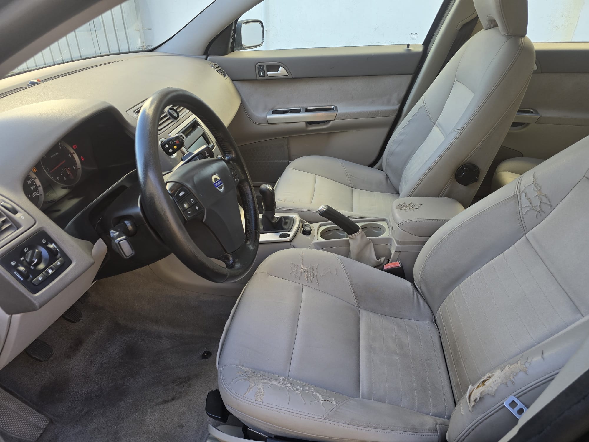 Volvo_6_RG_Automocion