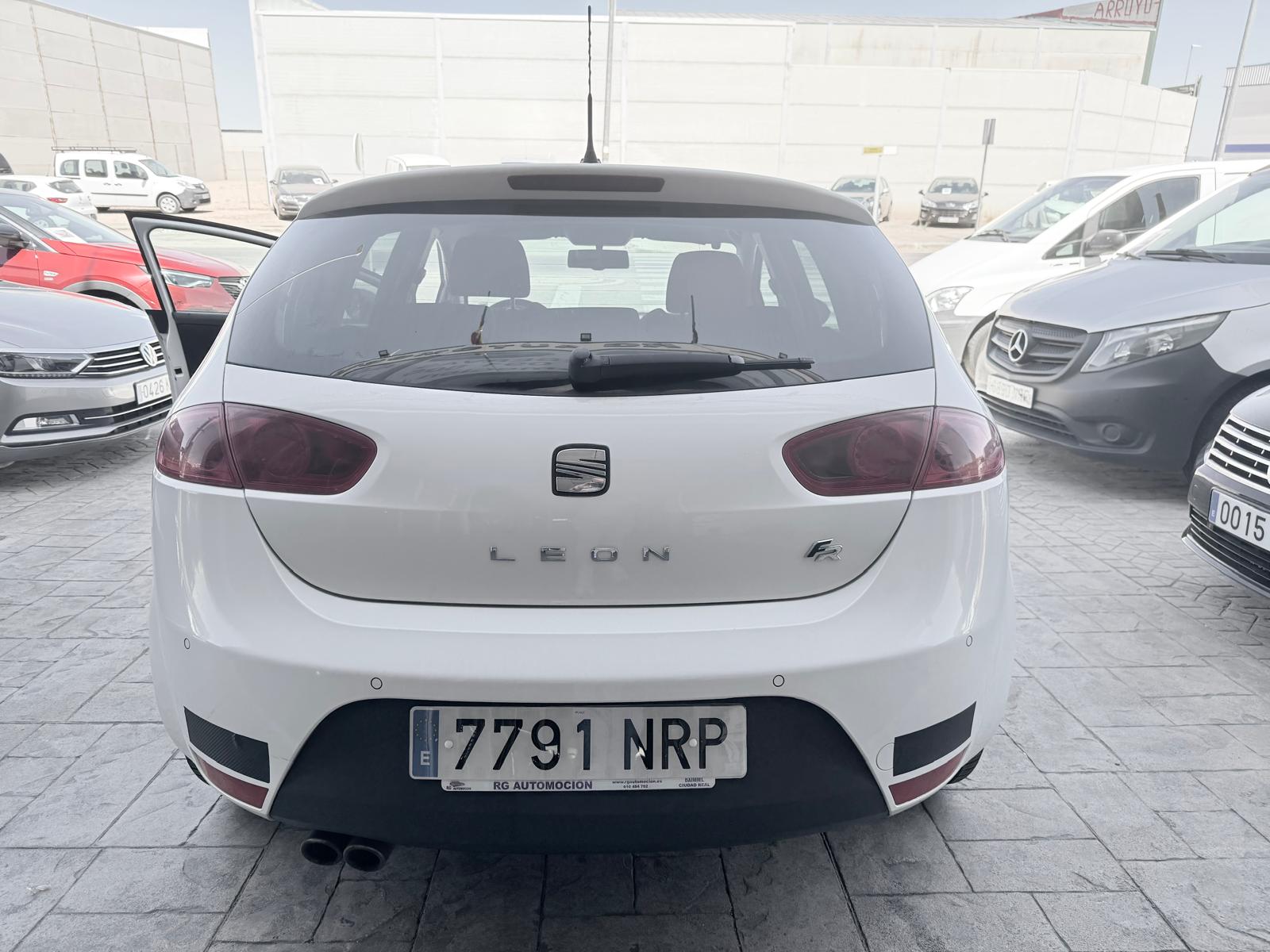 S. LEON_13_RG_Automocion